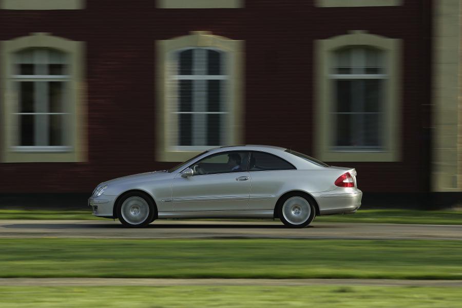  Mercedes-Benz CLK-Class 2006 года  (фото 18 из 33)
